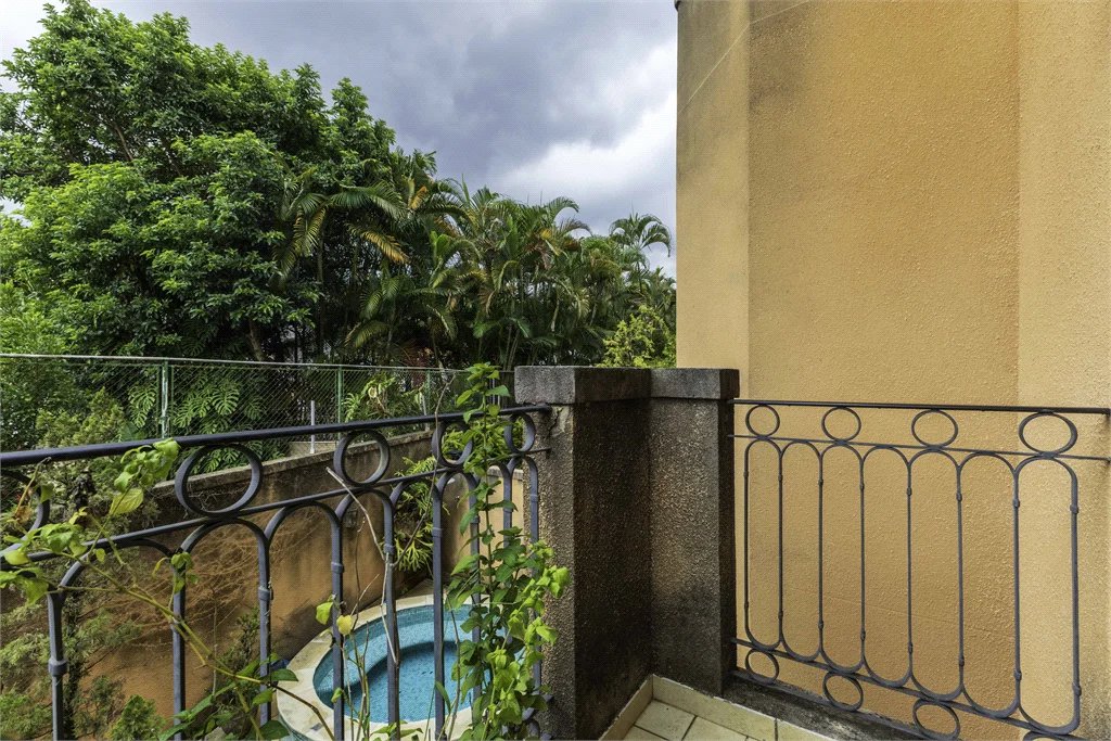 Duplex para alugar com 4 quartos, sendo 3 suítes,  em Alto de Pinheiros, São Paulo, SP