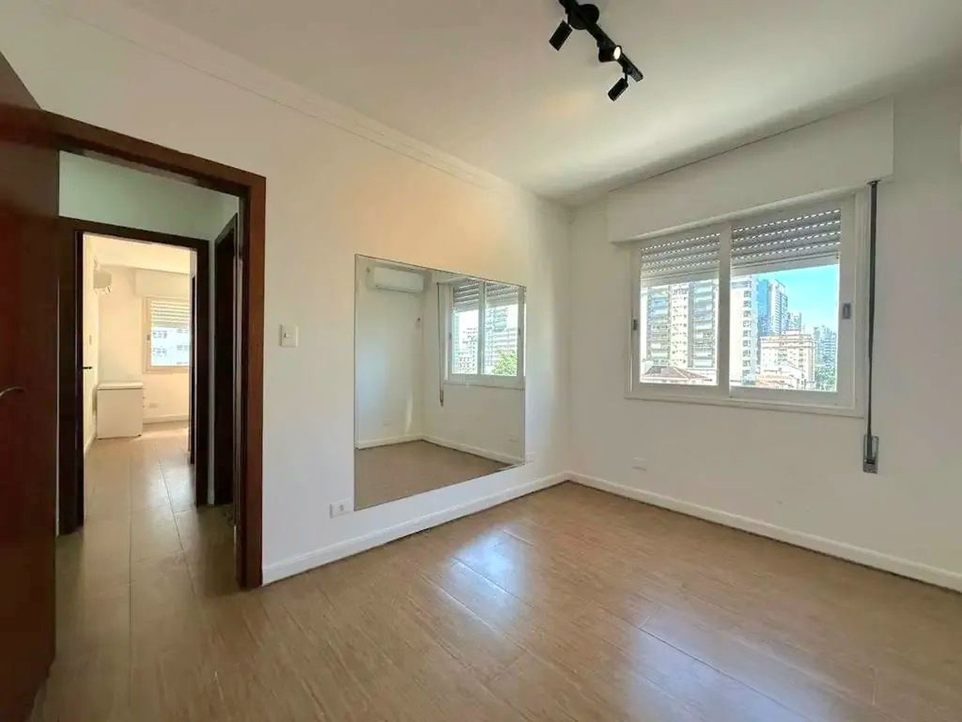 Apartamento perto da praia com 4 dormitórios à venda, 184 m² por R$ 980.000 - Gonzaga - Santos/SP