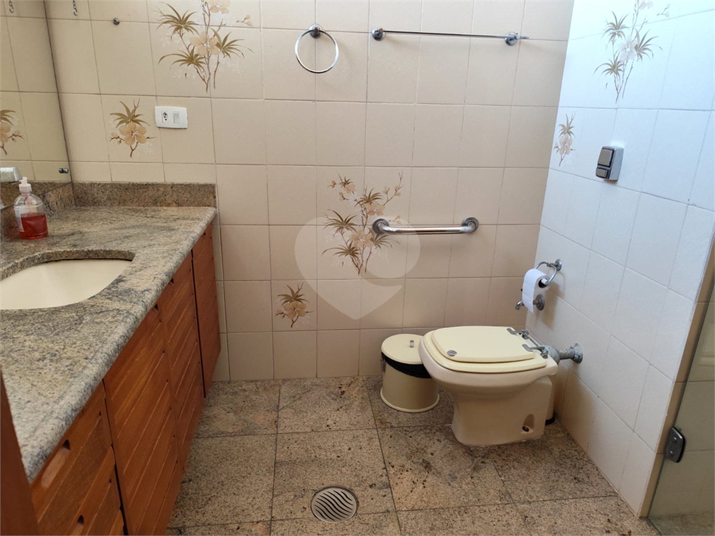 Sobrado à venda com 4 suítes em Santana, São Paulo, SP