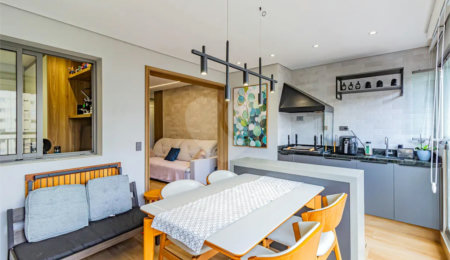 Apartamento à venda com 3 quartos, sendo 1 suíte,  em Santo Amaro, São Paulo, SP