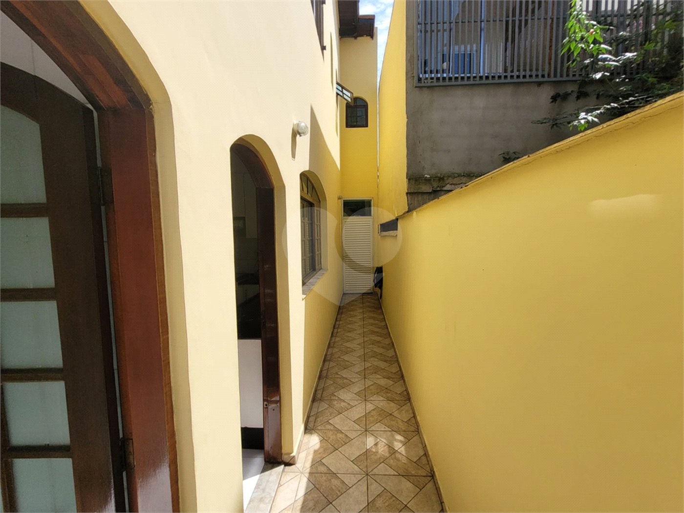 Sobrado à venda com 3 quartos, sendo 1 suíte, em Vila dos Remédios, São Paulo, SP
