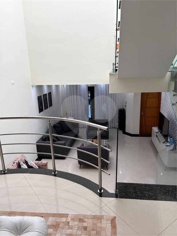 Casa à venda com 4 suítes em Vila Lavínia, Mogi das Cruzes, SP