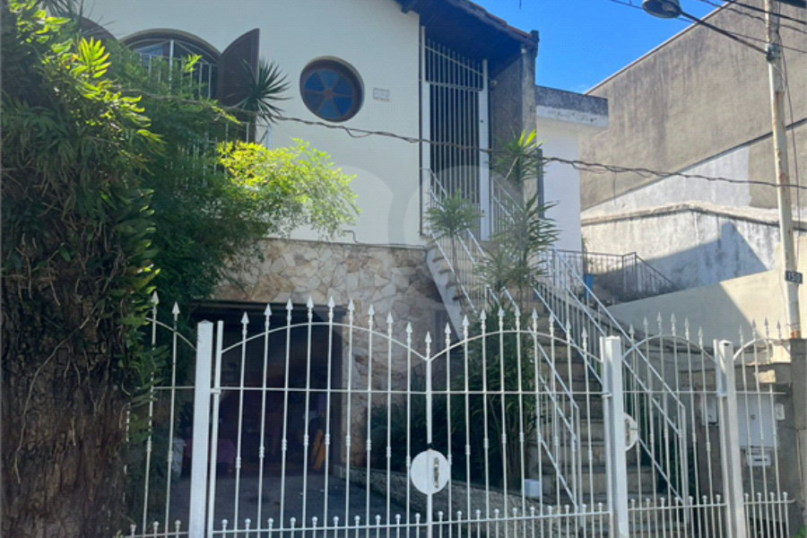 Casa à venda com 4 quartos, sendo 1 suíte, em Horto, São Paulo, SP