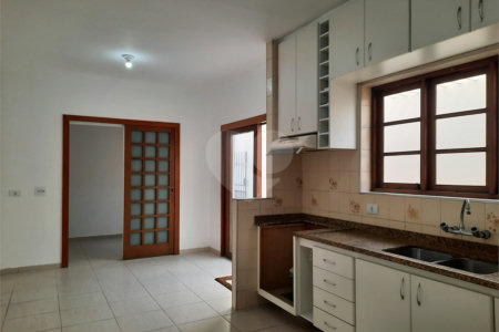 Casa Térrea à venda com 3 quartos, sendo 1 suíte, em Jardim Marajoara, São Paulo, SP