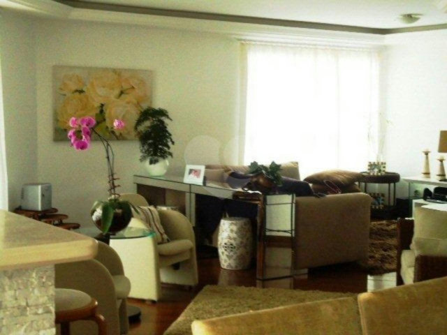 Apartamento à venda com 4 quartos, sendo 2 suítes,  em Santana, São Paulo, SP