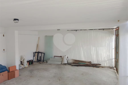 Casa à venda com 4 quartos, sendo 1 suíte, em Bosque dos Eucaliptos, São José dos Campos, SP