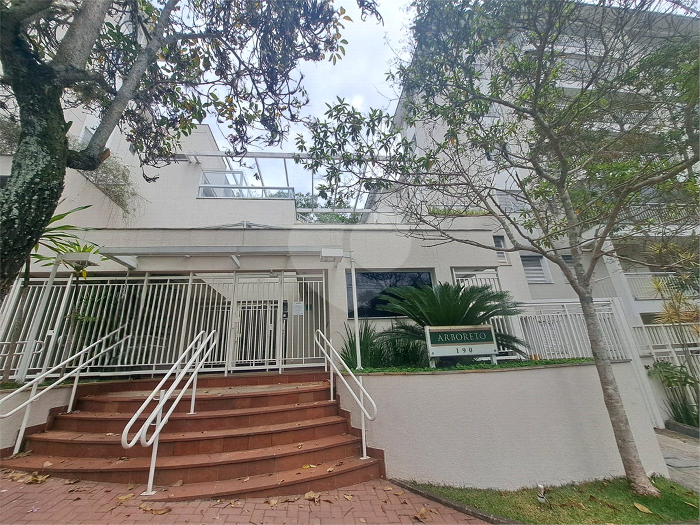Apartamento à venda com 3 quartos, sendo 1 suíte, em Jardim Peri, São Paulo, SP