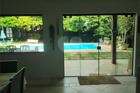 Casa à venda com 3 quartos, sendo 1 suíte,  em Vila Suissa, Mogi das Cruzes, SP