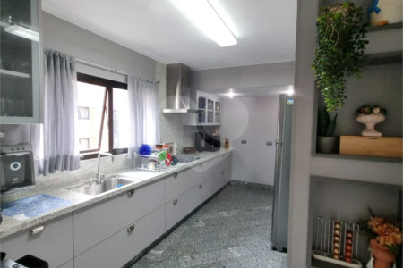 Apartamento à venda com 3 suítes em Santana, São Paulo, SP