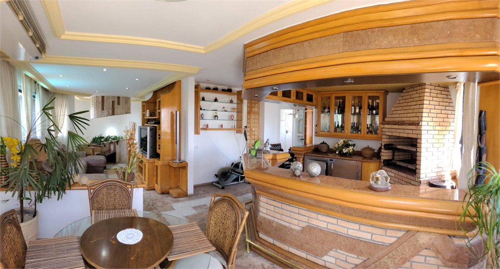 Apartamento à venda com 6 quartos, sendo 1 suíte, em Parque da Mooca, São Paulo, SP