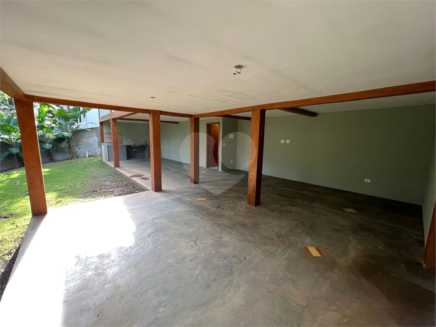 Sobrado à venda com 3 quartos, sendo 1 suíte,  em Serra da Cantareira, Mairiporã, SP