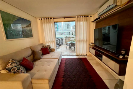 Apartamento à venda com 3 quartos, sendo 1 suíte,  em Vila Andrade, São Paulo, SP