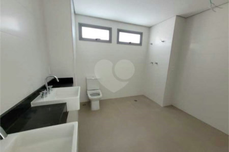Apartamento à venda com 3 suítes em Água Branca, São Paulo, SP