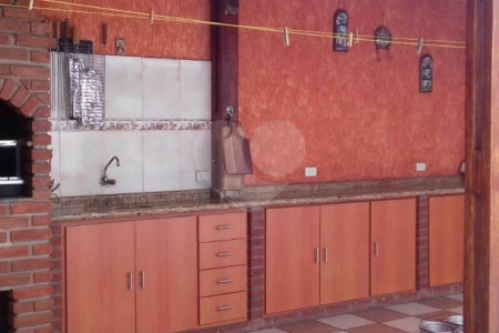 Casa à venda com 3 quartos, sendo 1 suíte, em Jardim Universo, Mogi das Cruzes, SP
