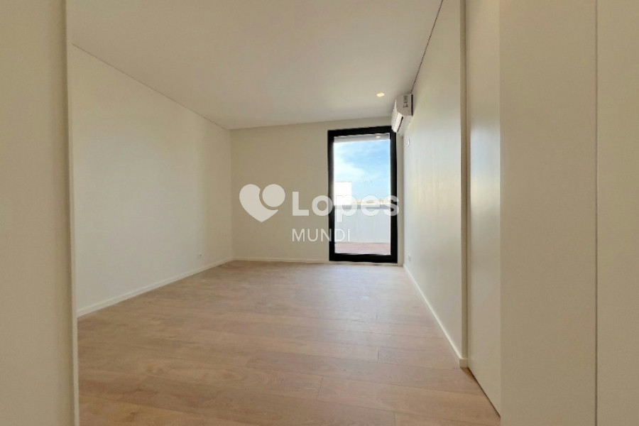 APARTAMENTO RESIDENCIAL em Porto - PT, Matosinhos