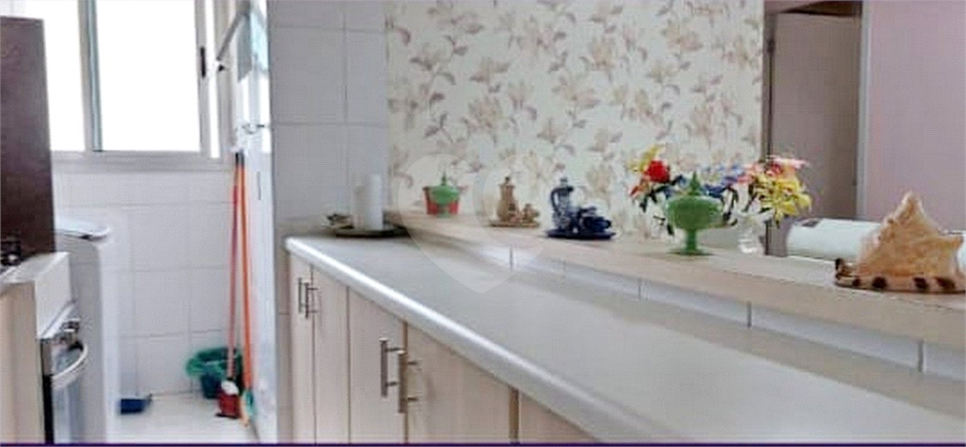 Apartamento à venda com 3 quartos, sendo 1 suíte,  em Vila Vermelha, São Paulo, SP
