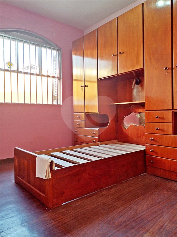 Casa à venda com 4 quartos, sendo 1 suíte, em Vila Germinal, São Paulo, SP
