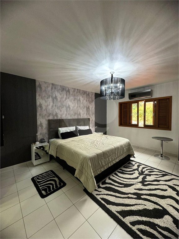 Casa à venda com 3 suítes em Saúde, São Paulo, SP