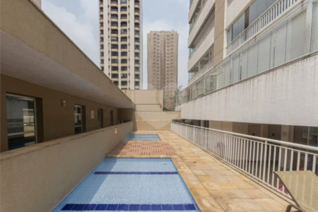 Apartamento na Região da Mooca. Excelente Localização com 3 Dormitórios sendo 1 Suíte e 2 Vagas de Garagem