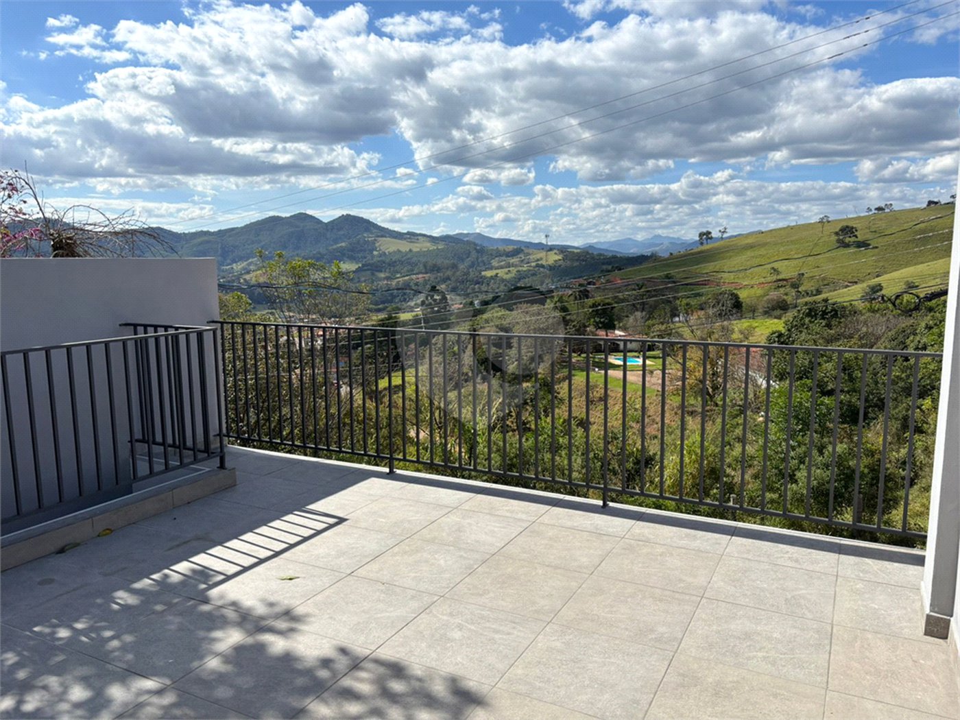 Casa à venda com 2 quartos, sendo 1 suíte, em Jardim Nova Suiça, Piracaia, SP