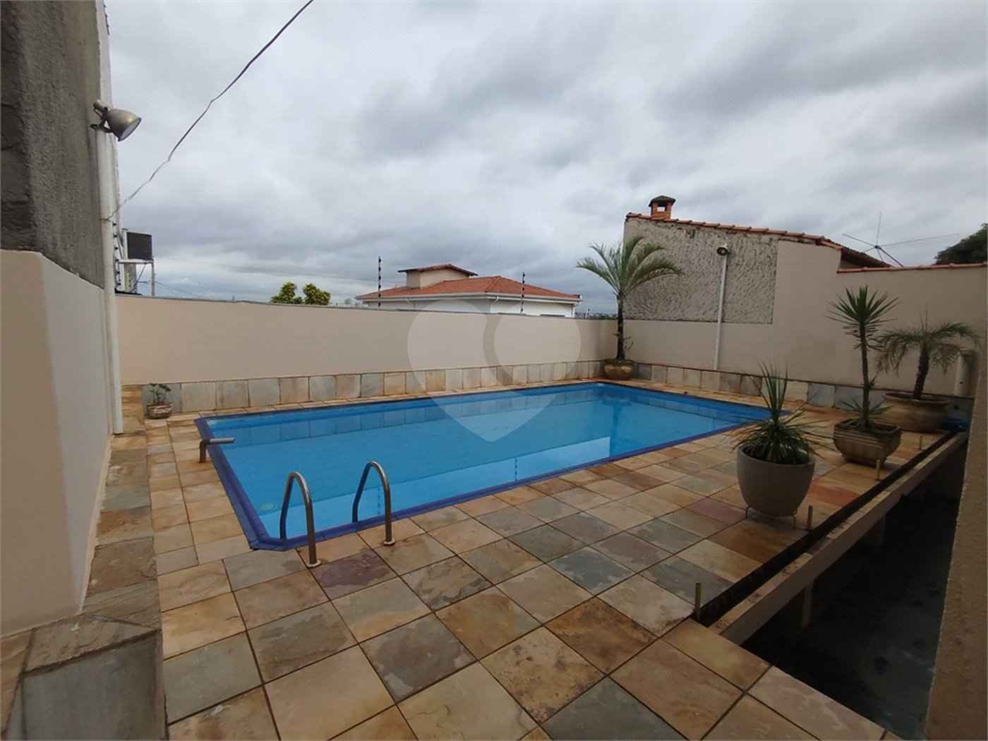 Casa à venda com 3 quartos, sendo 1 suíte, em Jardim Leocádia, Sorocaba, SP