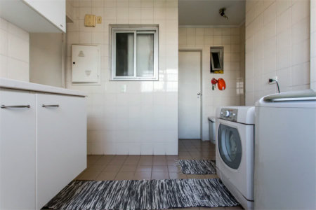 Apartamento à venda com 4 quartos, sendo 3 suítes,  em Jardim Londrina, São Paulo, SP