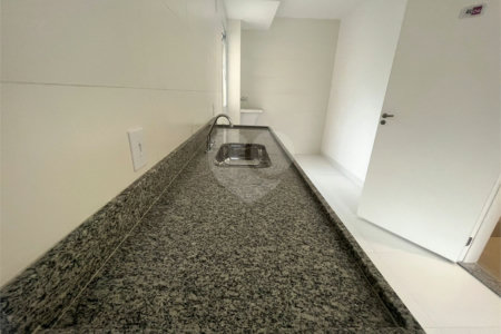 Casa à venda com 2 quartos no condomínio Severa, São Paulo - SP