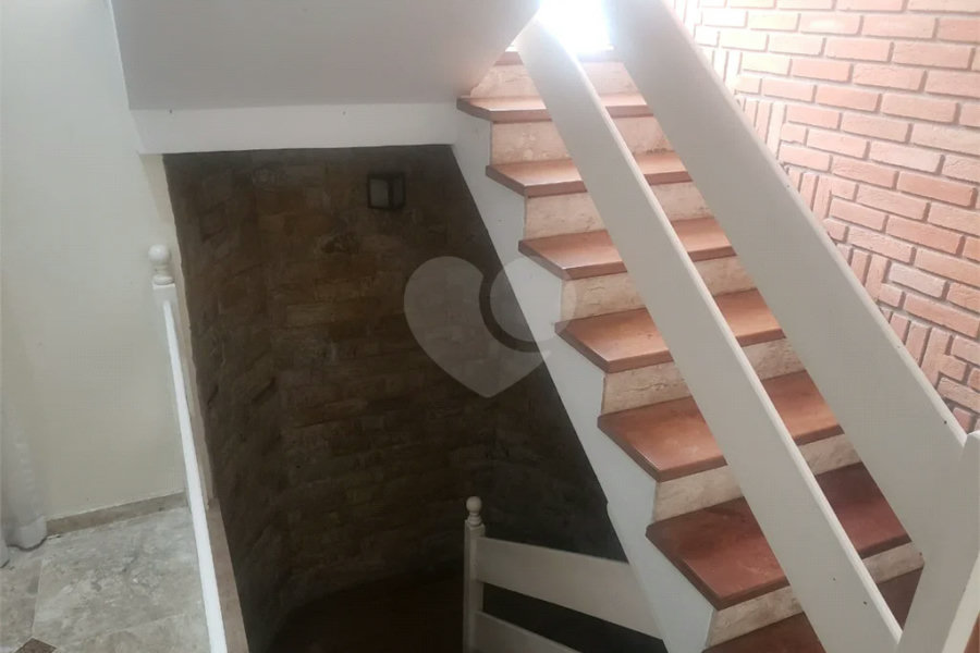 Sobrado à venda com 4 quartos, sendo 2 suítes,  em Tremembé, São Paulo, SP