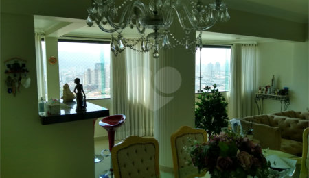 Apartamento à venda com 3 quartos, sendo 1 suíte,  em Vila Vitória, Mogi das Cruzes, SP
