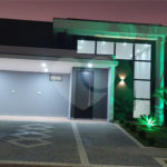 Casa à venda com 3 suítes no condomínio Residencial Terras do Cancioneiro, Paulínia - SP