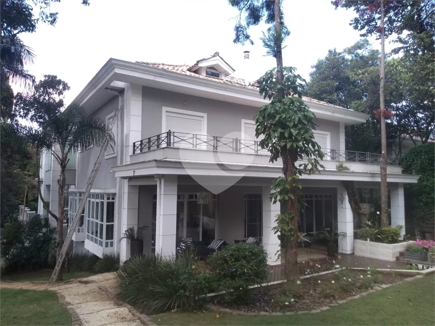 Casa à venda ou para alugar com 4 suítes no condomínio Chácara Flora, São Paulo - SP