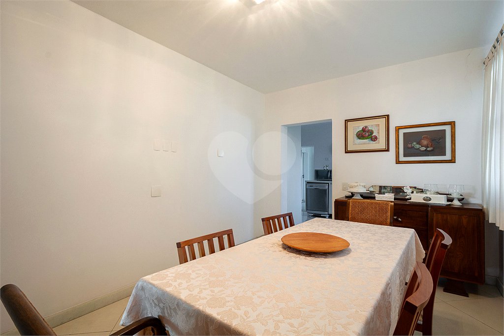 Apartamento à venda com 4 suítes em Jardim Marajoara, São Paulo, SP