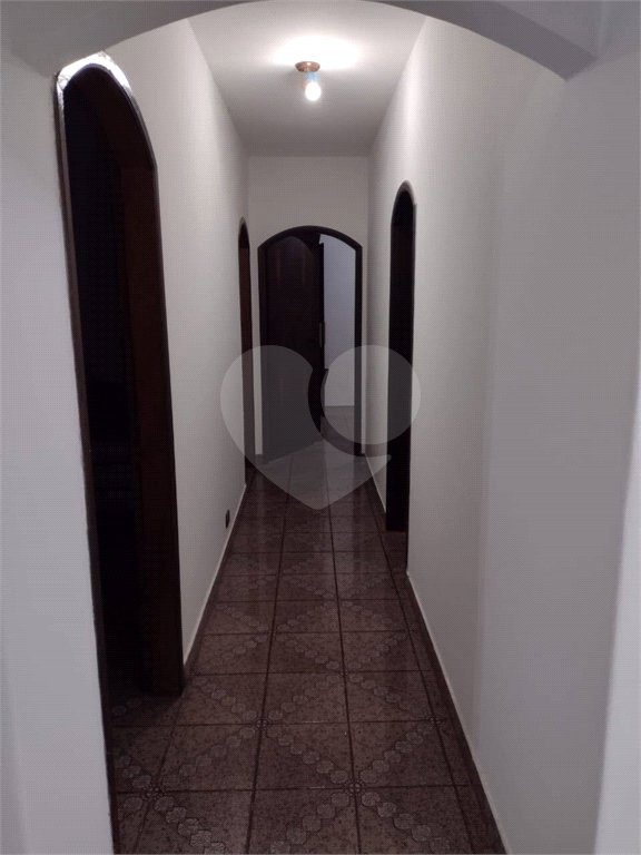 Casa à venda com 3 quartos, sendo 1 suíte, em Jardim São Pedro, Mogi das Cruzes, SP