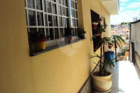 Sobrado à venda com 3 quartos, sendo 1 suíte,  em Vila Paulicéia, São Paulo, SP