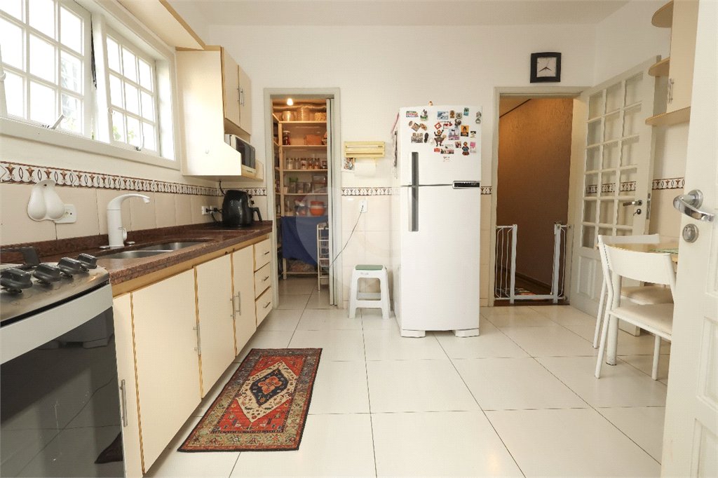 Casa à venda com 4 quartos, sendo 1 suíte, em Chácara Santo Antônio, São Paulo, SP