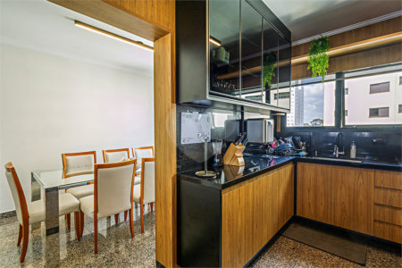 Apartamento à venda com 4 quartos, sendo 3 suítes, em Morumbi, São Paulo, SP