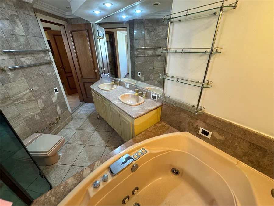Apartamento à venda com 4 quartos, sendo 3 suítes, em Santana, São Paulo, SP