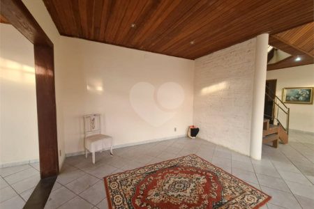 Casa à venda com 3 quartos, sendo 1 suíte, no Centro, Araçoiaba da Serra, SP
