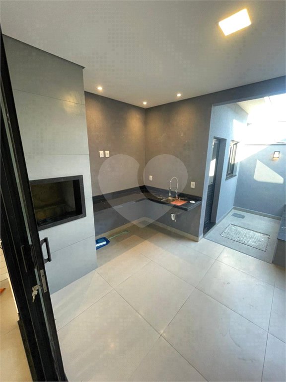 Casa à venda com 3 quartos, sendo 2 suítes,  no condomínio Residencial Jardim, Sorocaba - SP