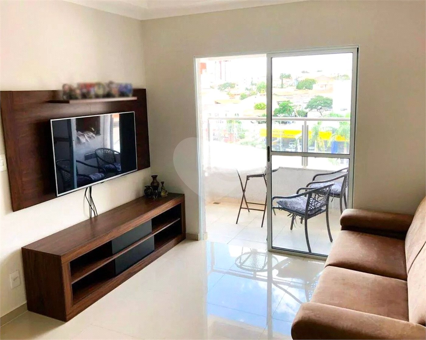 Apartamento à venda com 2 quartos, sendo 1 suíte, em Vila Lucy, Sorocaba, SP
