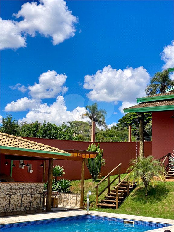 Casa à venda com 3 suítes no condomínio Chacarás Bela Vista, Mairiporã - SP