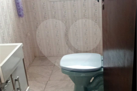 Casa à venda ou para alugar com 7 quartos, sendo 1 suíte,  em Vila Mogilar, Mogi das Cruzes, SP
