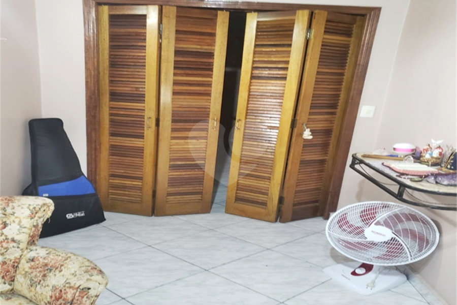 Sobrado à venda com 3 quartos, sendo 1 suíte,  em Parque Edu Chaves, São Paulo, SP