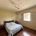 Casa à venda com 5 quartos, sendo 2 suítes,  em Jardim Maristela, Atibaia, SP