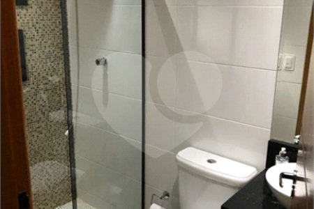 Chácara à venda com 4 quartos, sendo 1 suíte,  em Parque dos Jacarandás, Arujá, SP