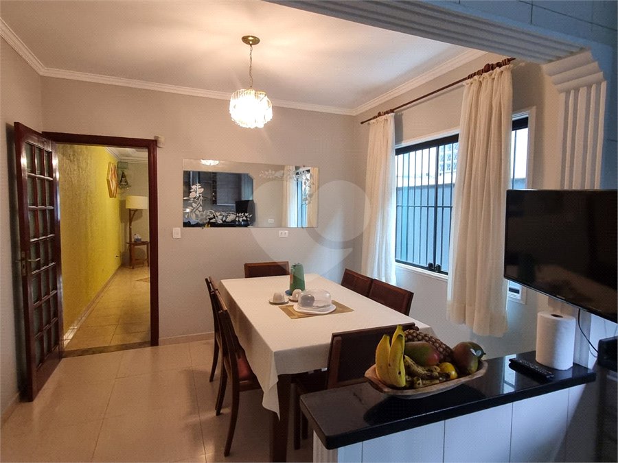 Sobrado à venda com 4 quartos, sendo 2 suítes, em Vila Barreto, São Paulo, SP