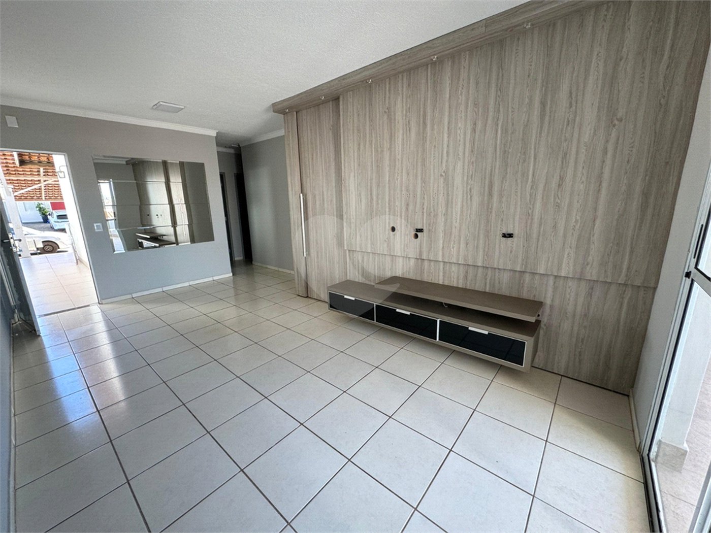 Casa à venda com 3 quartos, sendo 1 suíte, no condomínio Terra Nova, Várzea Grande - MT