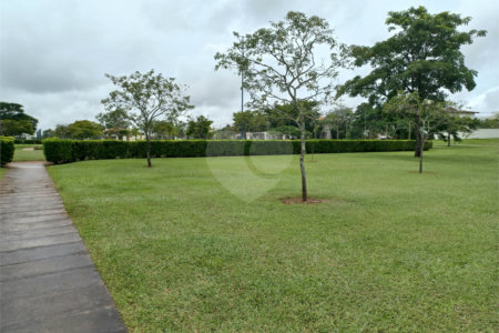 Terreno para venda no condomínio de alto padrão DAMHA II
