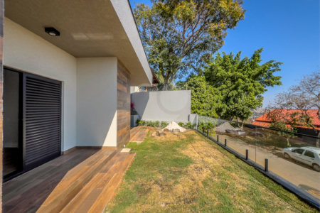 Casa à venda com 3 suítes em Jardim Paulista, Atibaia, SP