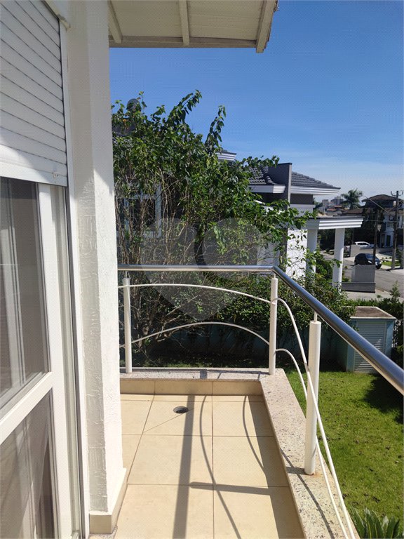 Casa à venda com 3 suítes no condomínio Residencial Suzano, Suzano - SP